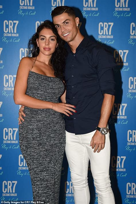 c ronaldo gucci|cristiano ronaldo girlfriend.